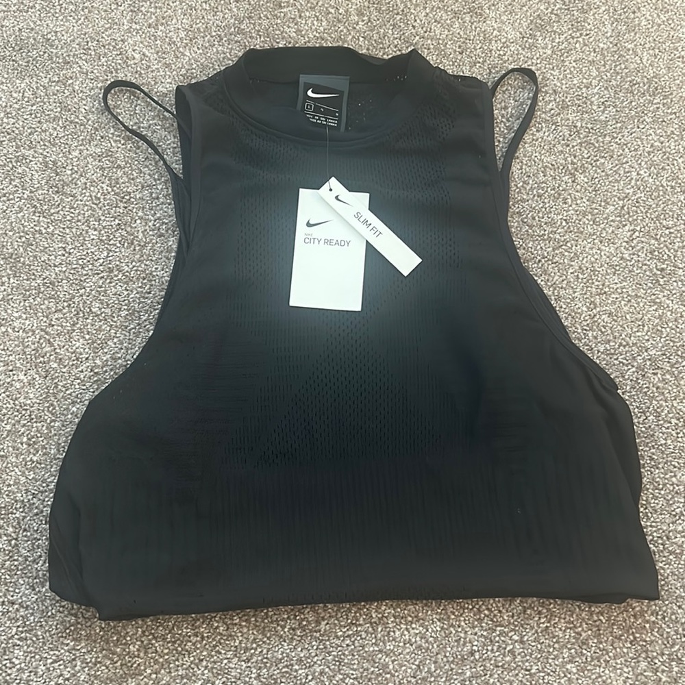 NWT Nike City Ready Mesh Tank Large